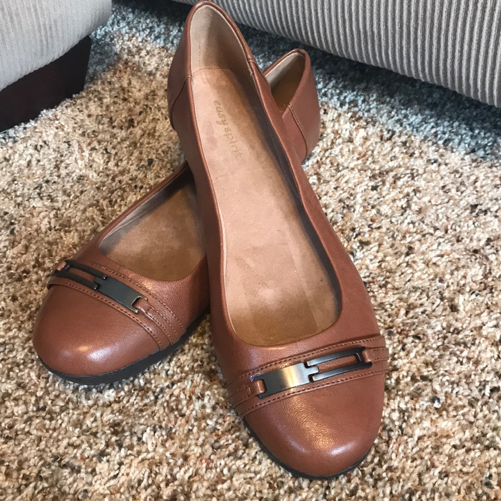 Easy Spirit Espantano Brown Flats